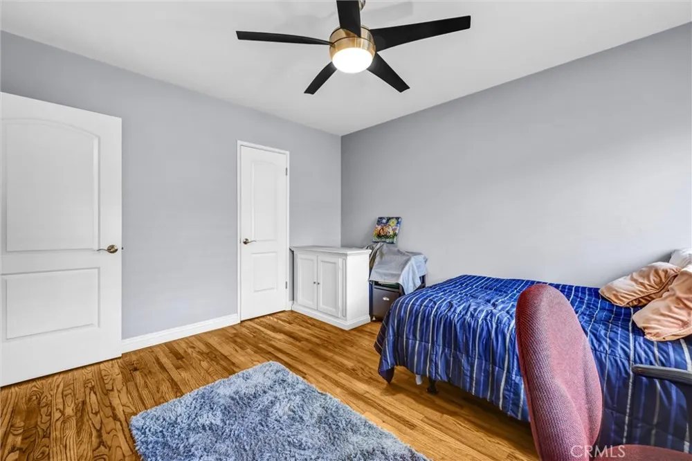 6141 E Huntdale Street E Long Beach, CA 90808