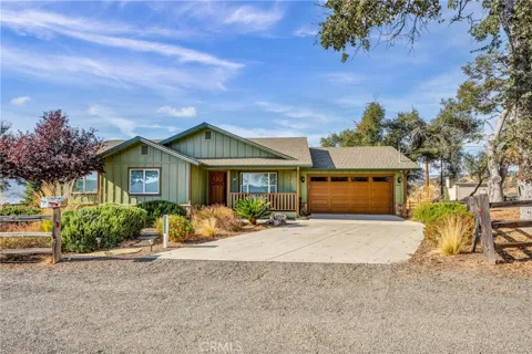 3012 Oak Crest Drive