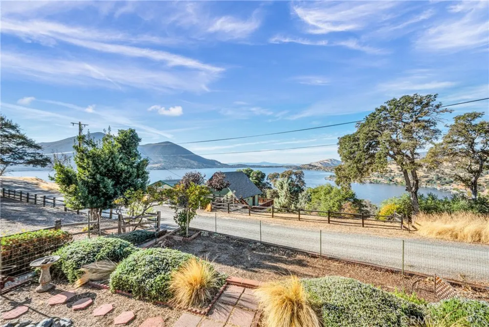 3012 Oak Crest Drive Clearlake, CA 95422