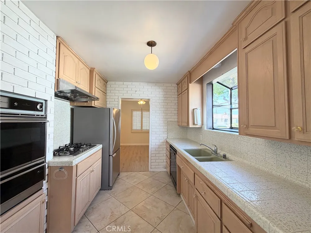 708 Violeta Alhambra, CA 91801