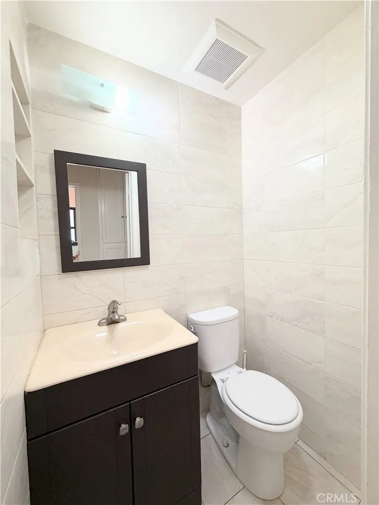 708 Violeta Alhambra, CA 91801