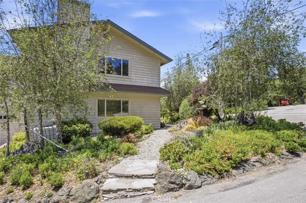 490 Warwick Street Cambria, CA 93428