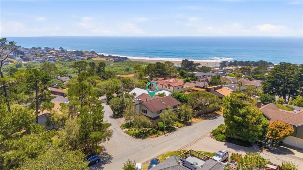 490 Warwick Street Cambria, CA 93428