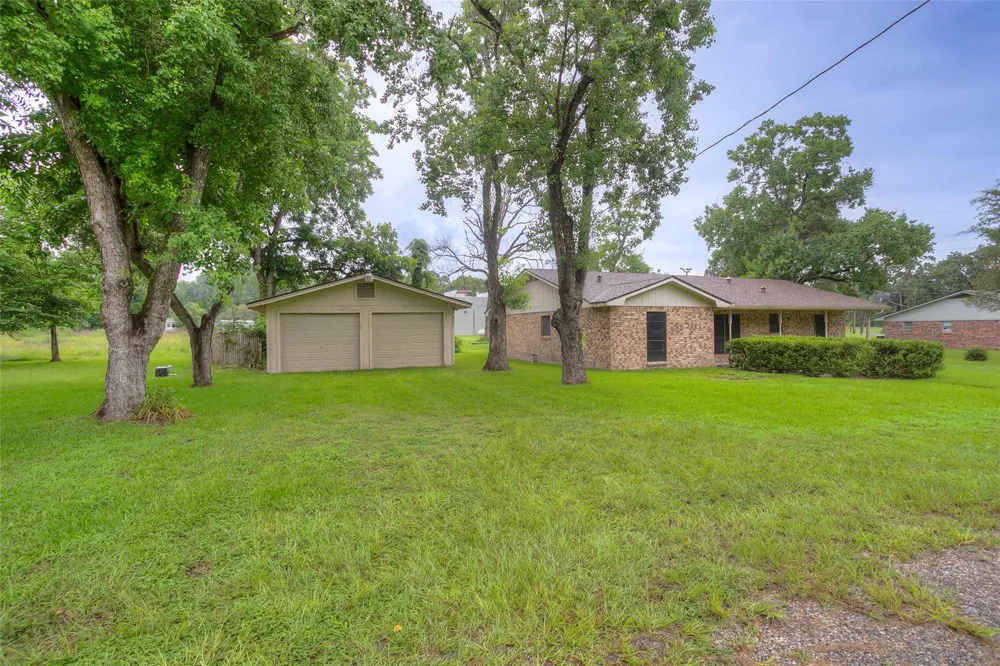 493 Lawrence Road Trinity, TX 75862