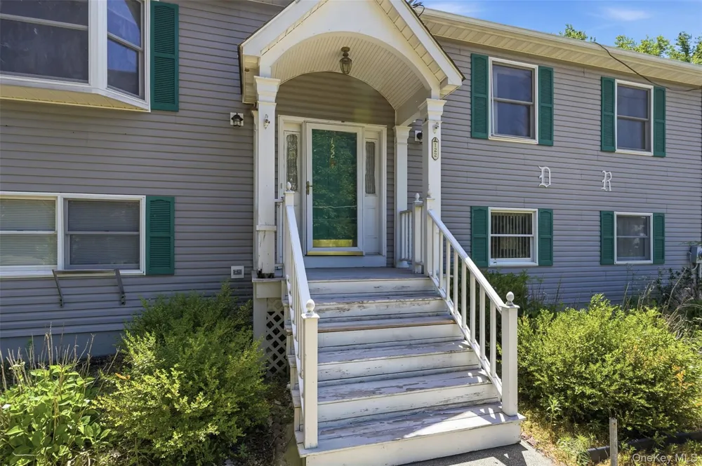 122 River Road Wallkill, NY 12589