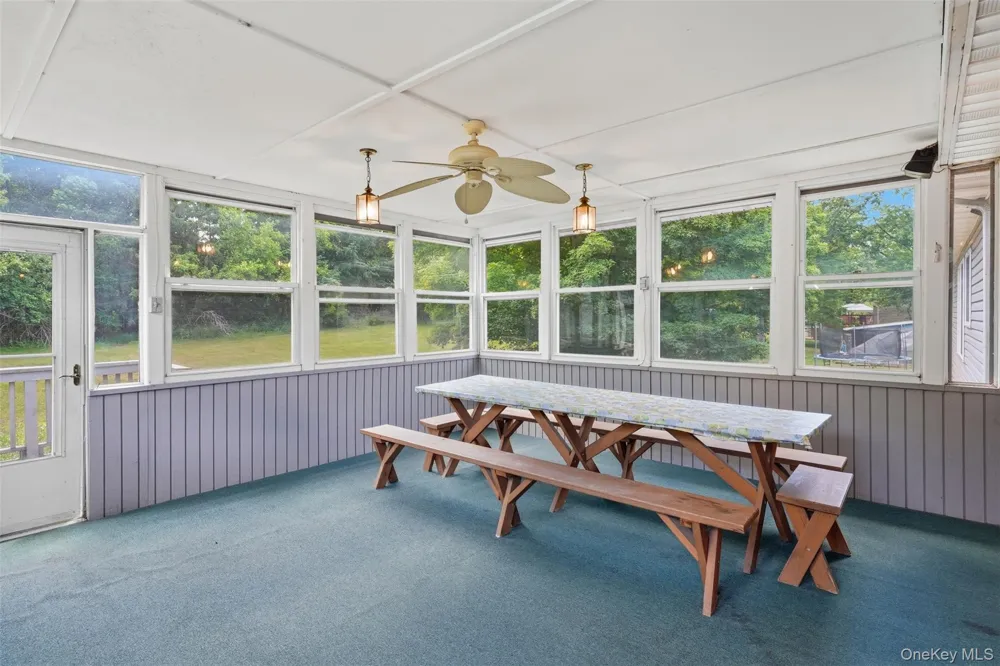 122 River Road Wallkill, NY 12589