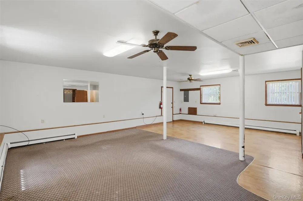 122 River Road Wallkill, NY 12589
