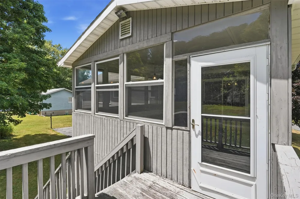 122 River Road Wallkill, NY 12589