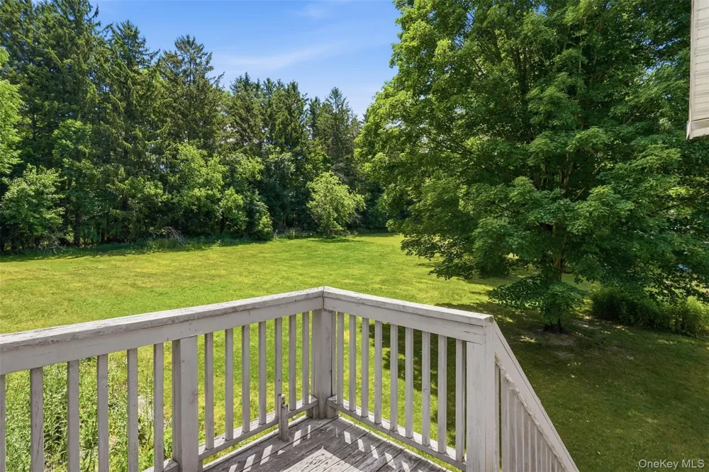 122 River Road Wallkill, NY 12589