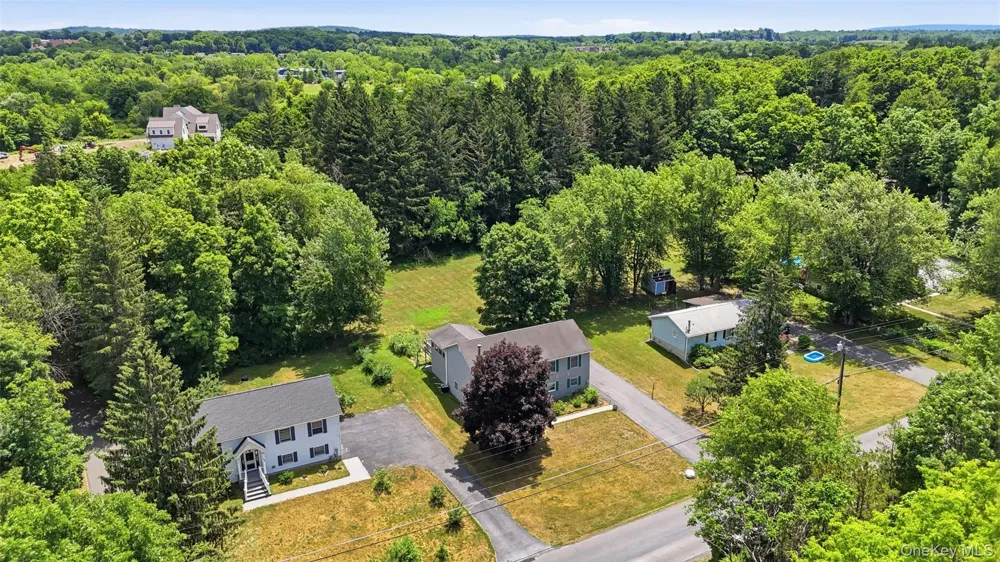 122 River Road Wallkill, NY 12589