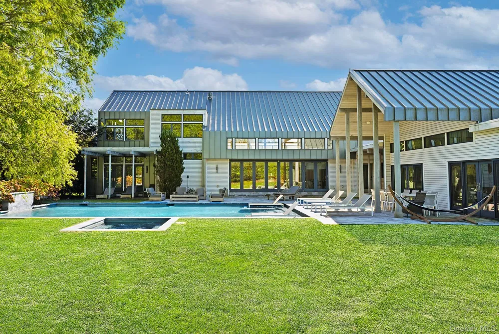 104 Osprey Way Water Mill, NY 11976