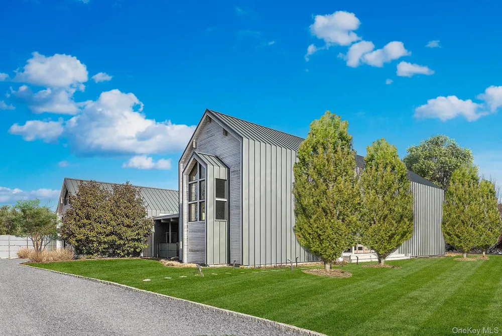 104 Osprey Way Water Mill, NY 11976