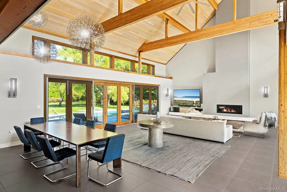 104 Osprey Way Water Mill, NY 11976