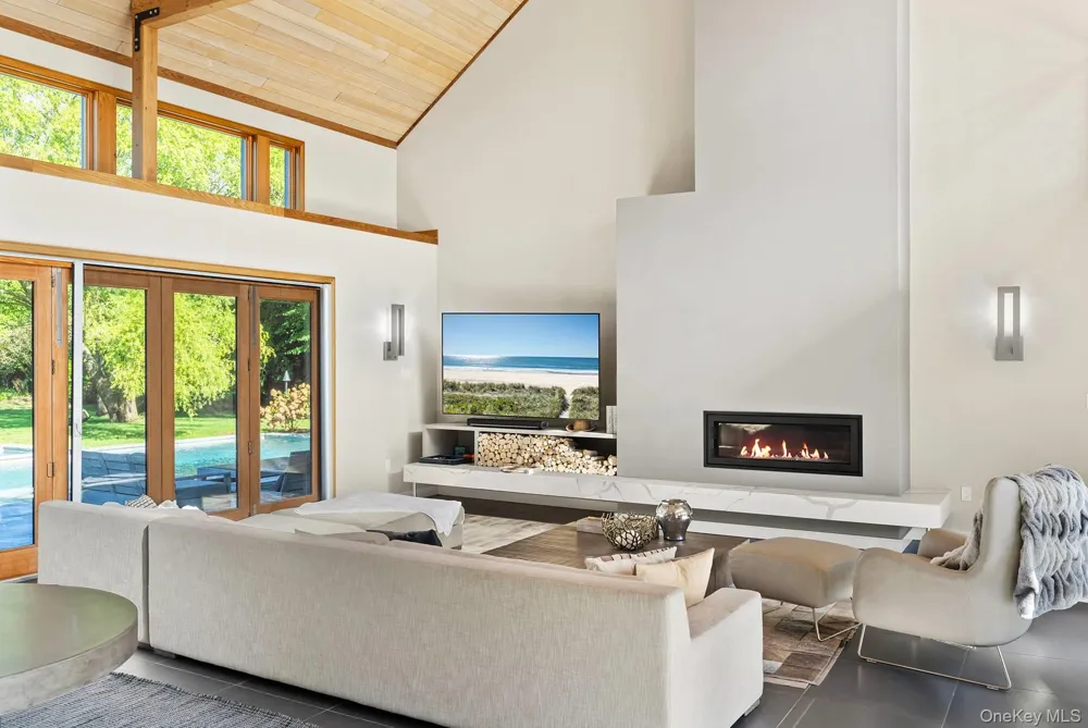 104 Osprey Way Water Mill, NY 11976