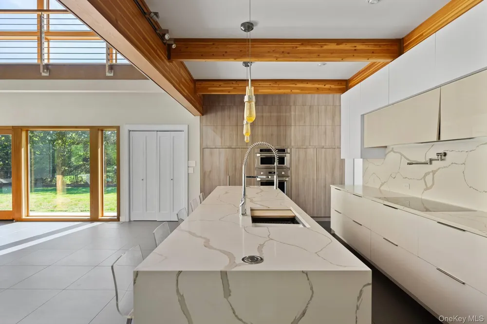 104 Osprey Way Water Mill, NY 11976