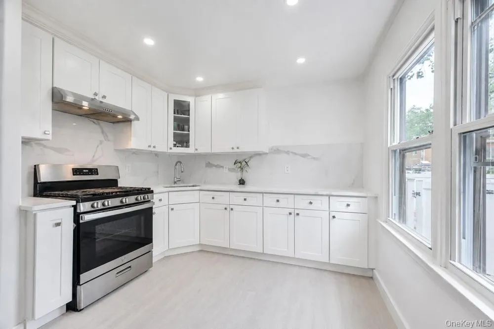 9419 96th Street Ozone Park, NY 11416