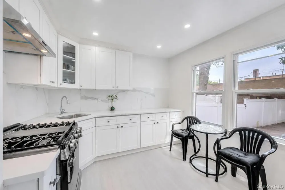 9419 96th Street Ozone Park, NY 11416