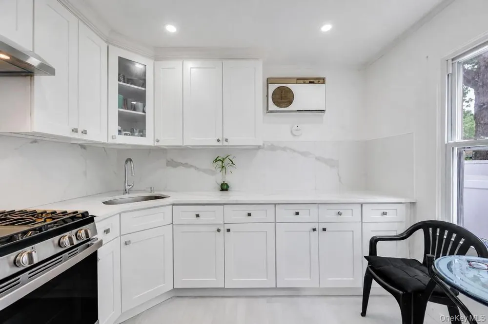 9419 96th Street Ozone Park, NY 11416