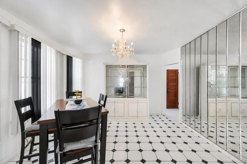 9419 96th Street Ozone Park, NY 11416