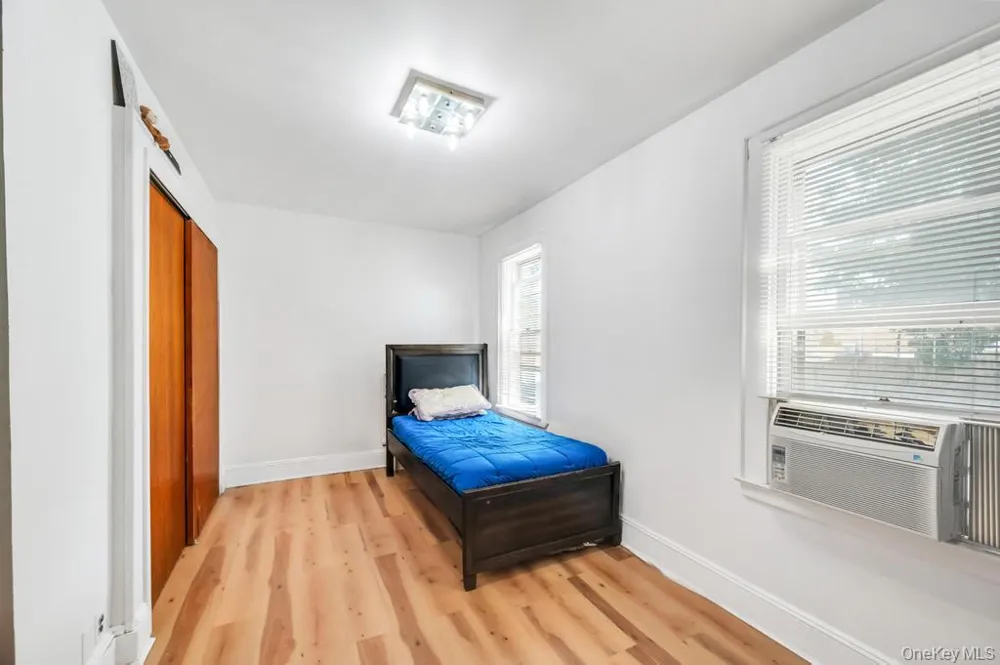 9419 96th Street Ozone Park, NY 11416