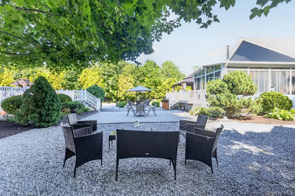 17 Woodlawn Avenue East Moriches, NY 11940