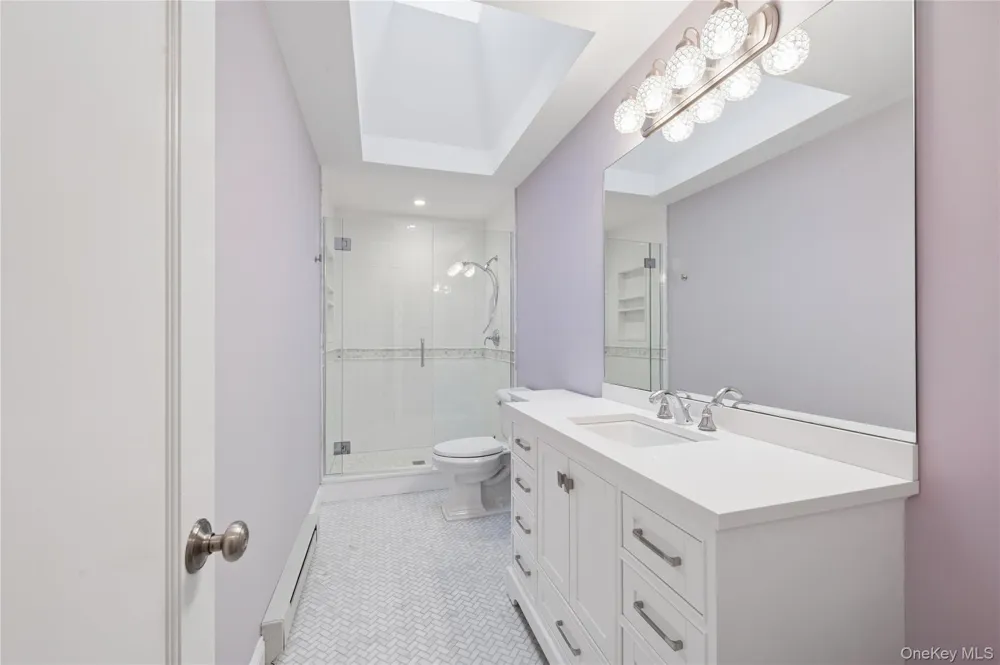 37 Fanning Avenue Hampton Bays, NY 11946