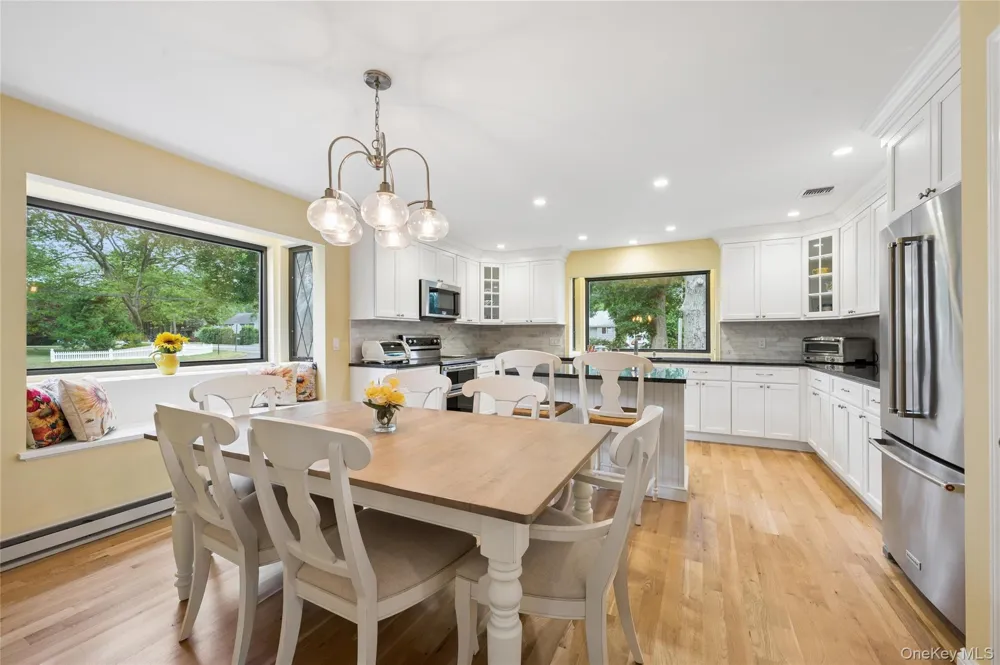 37 Fanning Avenue Hampton Bays, NY 11946