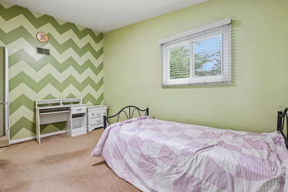 18 Pippen Place New City, NY 10956
