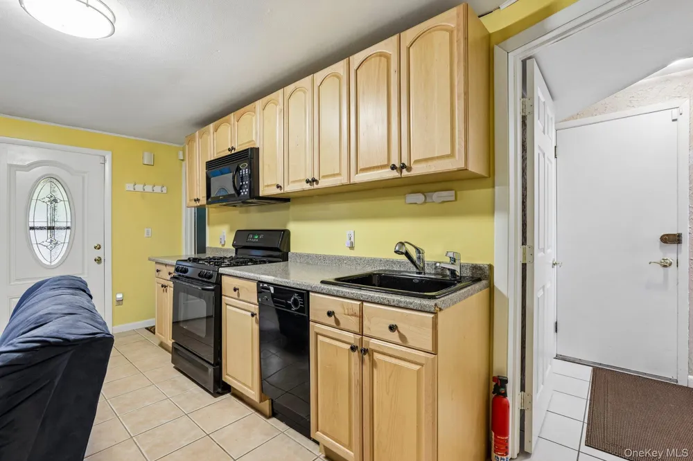 18 Pippen Place New City, NY 10956
