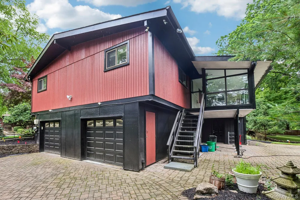 18 Pippen Place New City, NY 10956