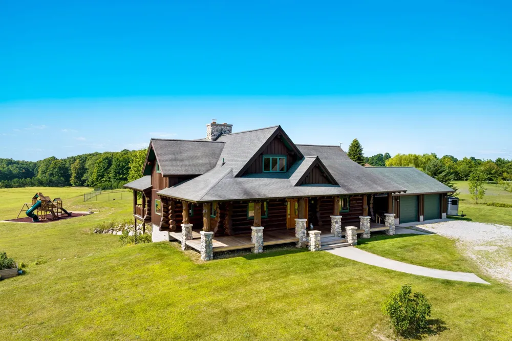 4311 Caro Lane Mayfield Township, MI 49649
