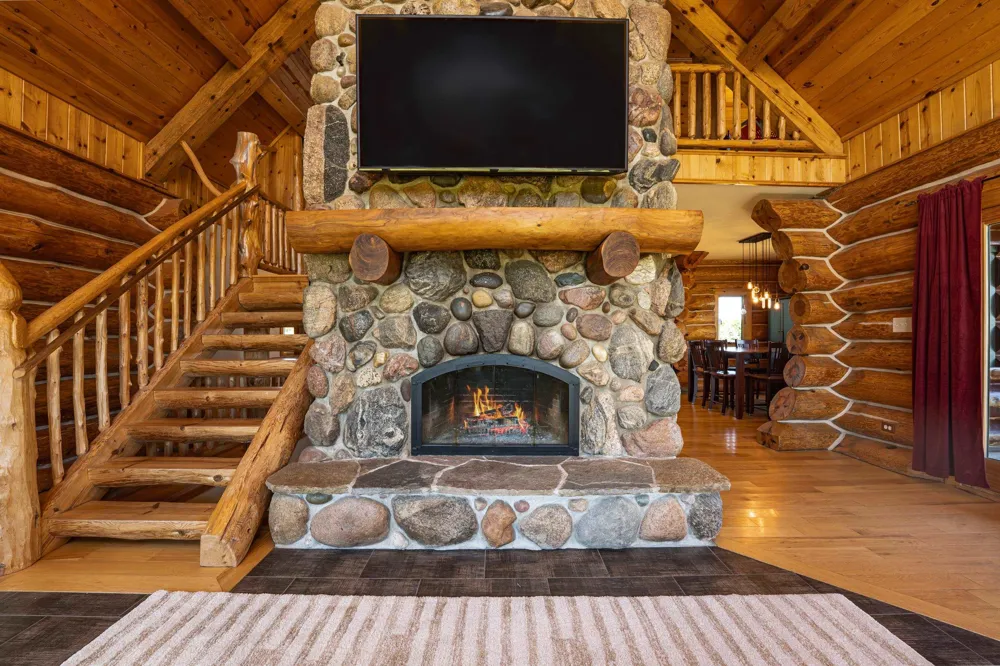 4311 Caro Lane Mayfield Township, MI 49649