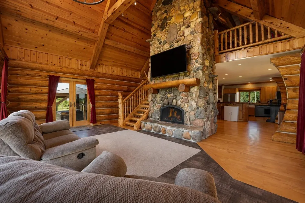 4311 Caro Lane Mayfield Township, MI 49649