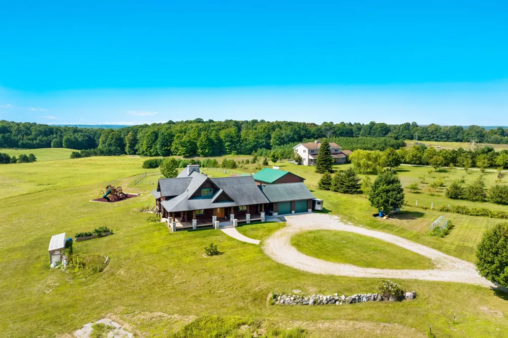 4311 Caro Lane Mayfield Township, MI 49649
