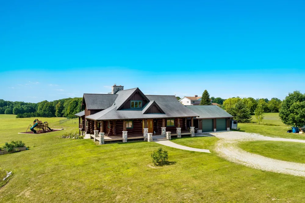 4311 Caro Lane Mayfield Township, MI 49649