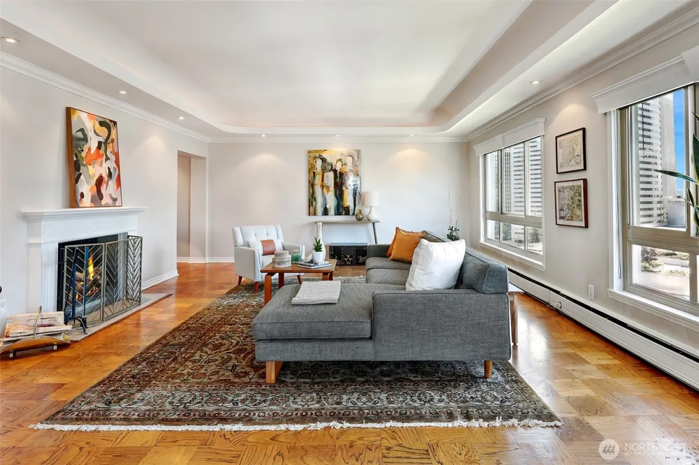 1400 Hubbell Place #PH110 Seattle, WA 98101