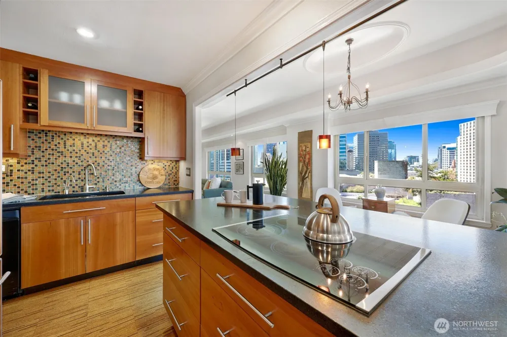 1400 Hubbell Place #PH110 Seattle, WA 98101