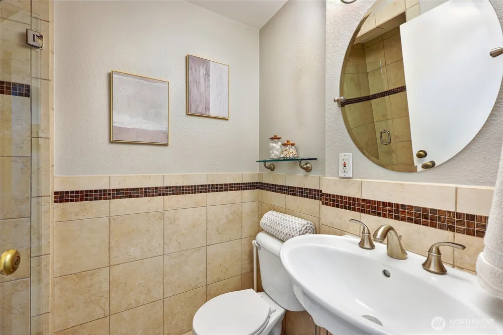1400 Hubbell Place #PH110 Seattle, WA 98101