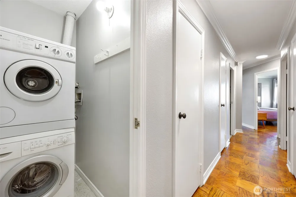 1400 Hubbell Place #PH110 Seattle, WA 98101