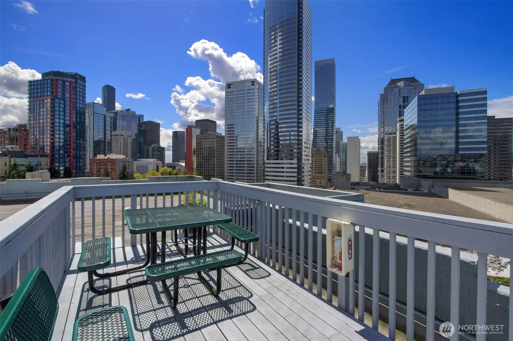1400 Hubbell Place #PH110 Seattle, WA 98101