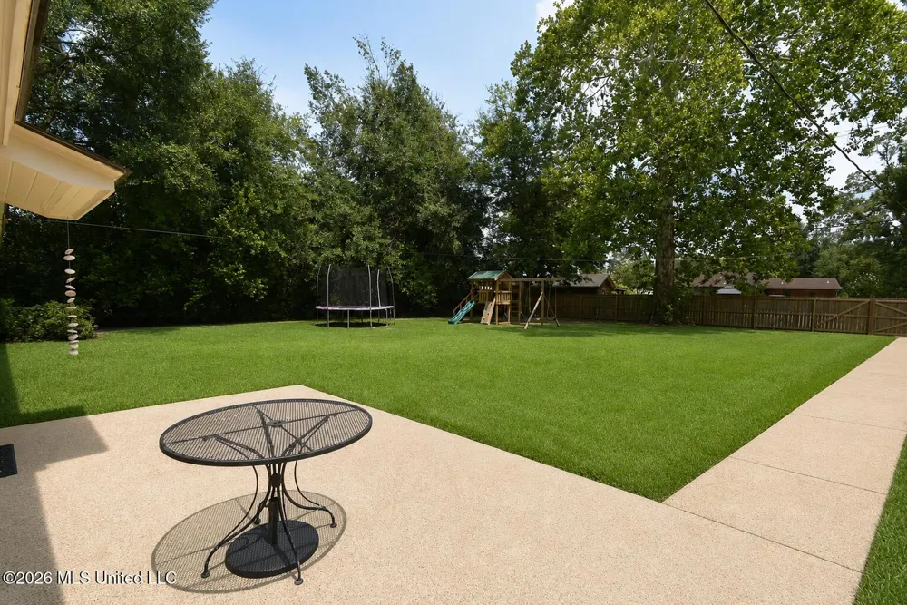 408 E Park Avenue Greenwood, MS 38930