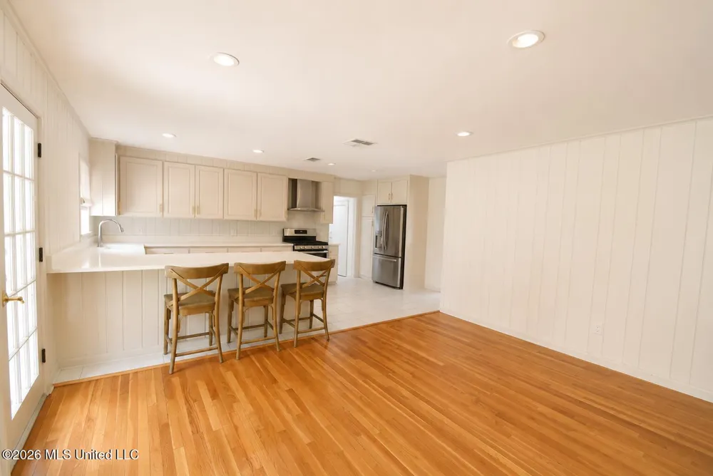 408 E Park Avenue Greenwood, MS 38930