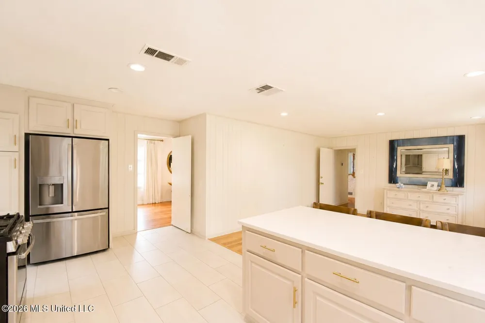 408 E Park Avenue Greenwood, MS 38930