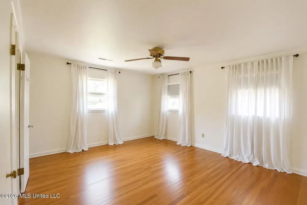408 E Park Avenue Greenwood, MS 38930