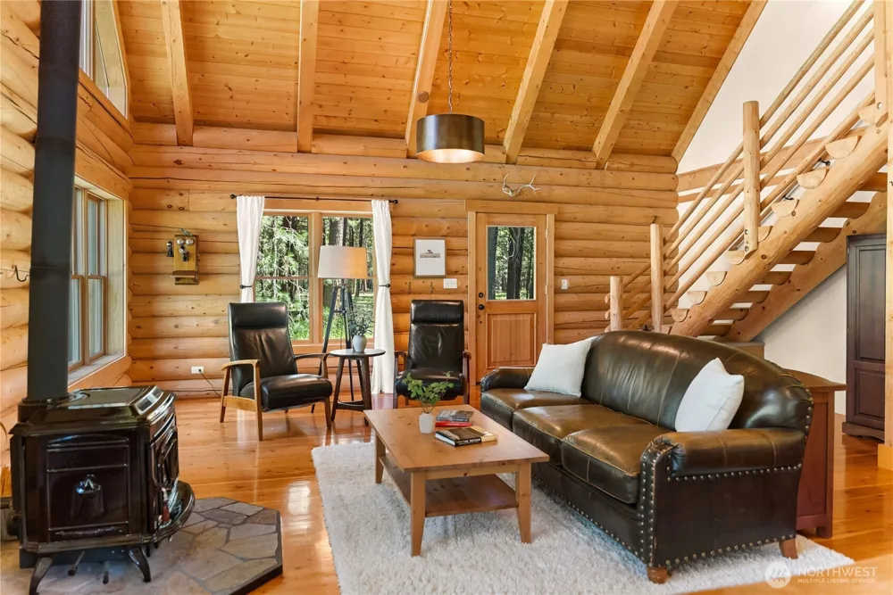 65 Mazama Pines Lane Mazama, WA 98833