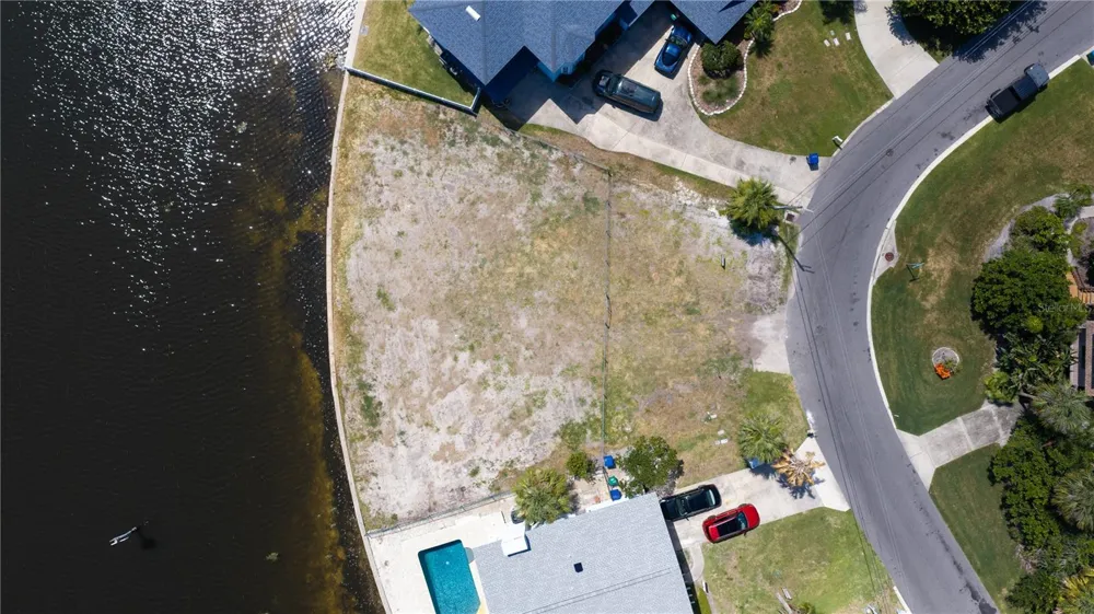 121 AUGUSTA AVENUE Palm Harbor, FL 34683