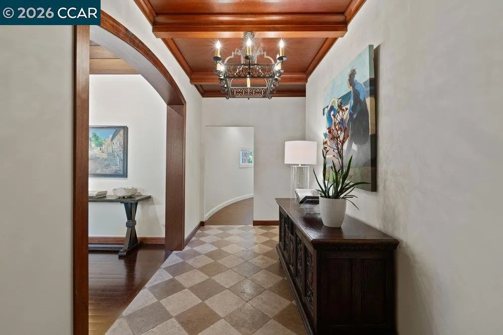 1924 Alameda Diablo Diablo, CA 94528