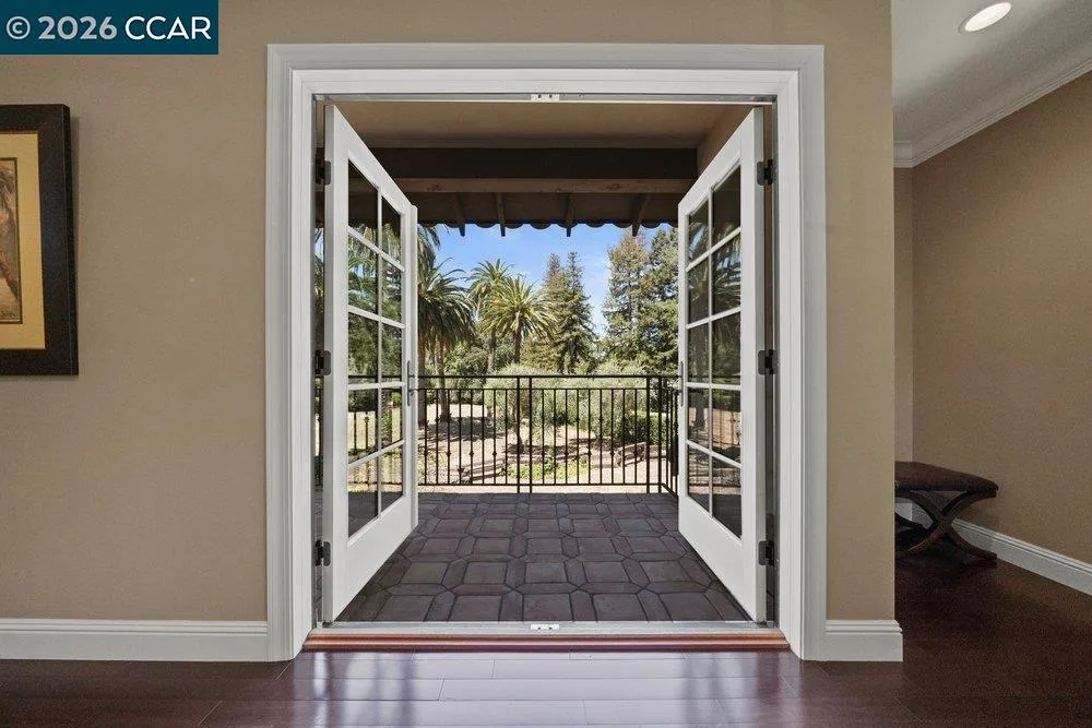 1924 Alameda Diablo Diablo, CA 94528