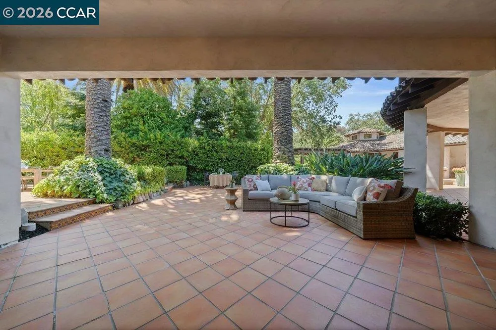 1924 Alameda Diablo Diablo, CA 94528