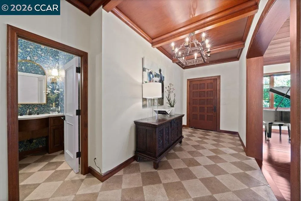 1924 Alameda Diablo Diablo, CA 94528